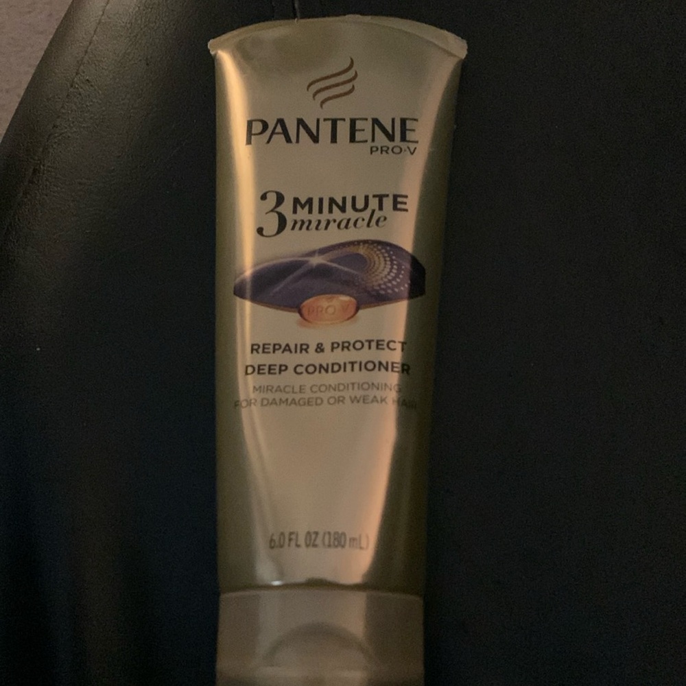 Pantene  Conditioner
3 minute miracle